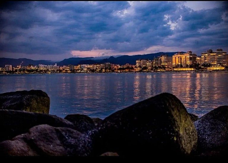 Apartamento de Frente para o Mar em Bertioga