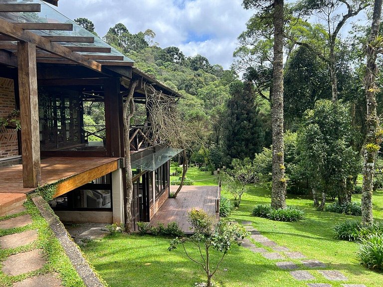 Home 20 | Casa c/lareira, ofurô e jardim em Campos do Jordão