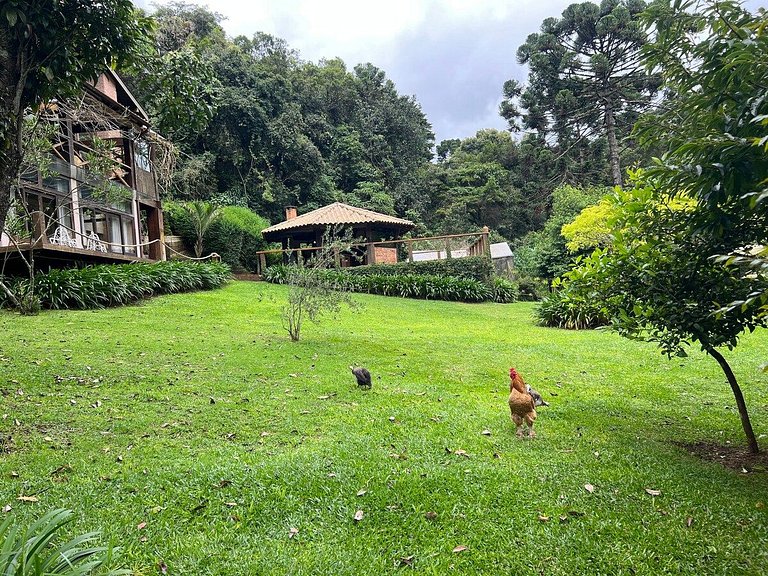 Home 20 | Casa c/lareira, ofurô e jardim em Campos do Jordão