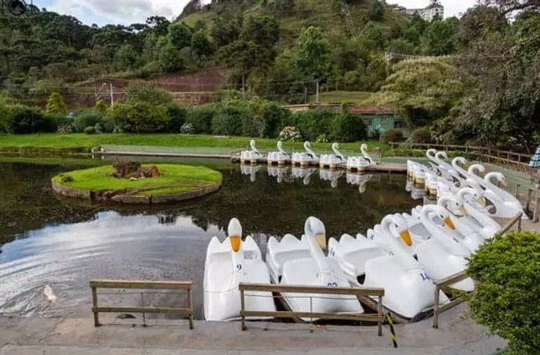 Home 20 | Casa c/lareira, ofurô e jardim em Campos do Jordão