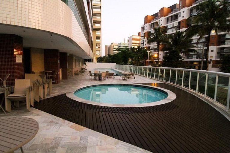 Home 217 I Ap Cond Club em Riviera 200m da Praia