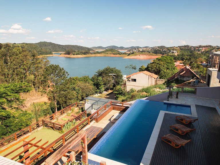 Home 3| Mansão com vista represa e piscina em Igaratá