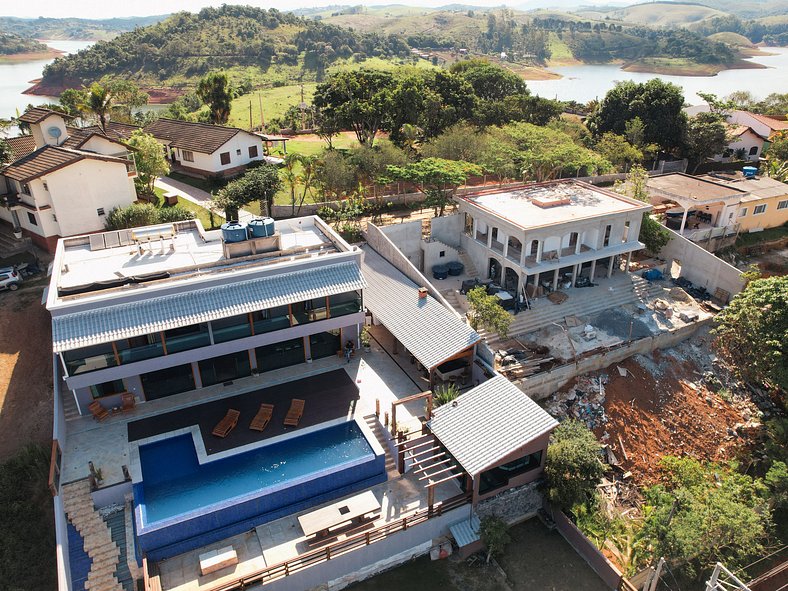 Home 3| Mansão com vista represa e piscina em Igaratá