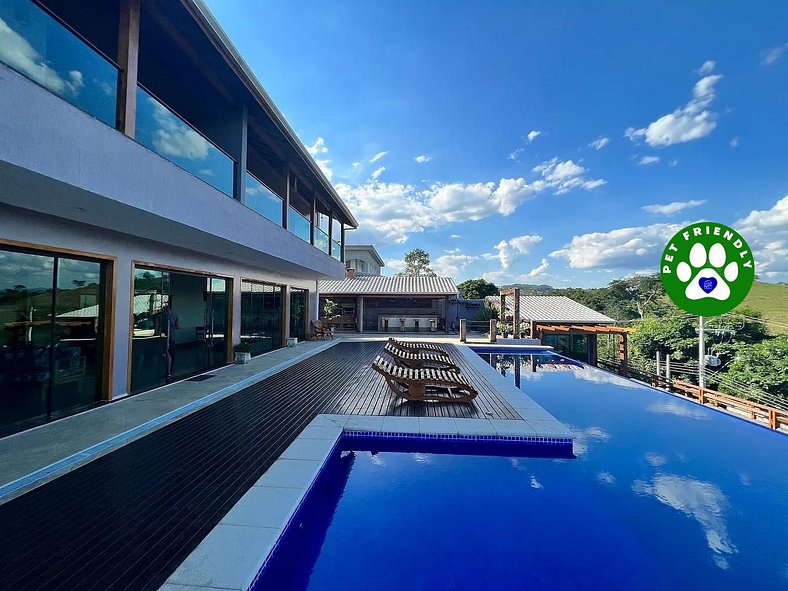 Home 3| Mansão com vista represa e piscina em Igaratá